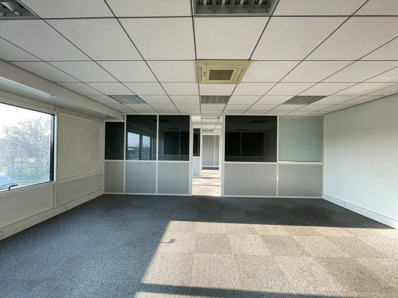 Local d'activité Taluyers 278m² Location local d'activité Taluyers Rhône OLACT2309501 3